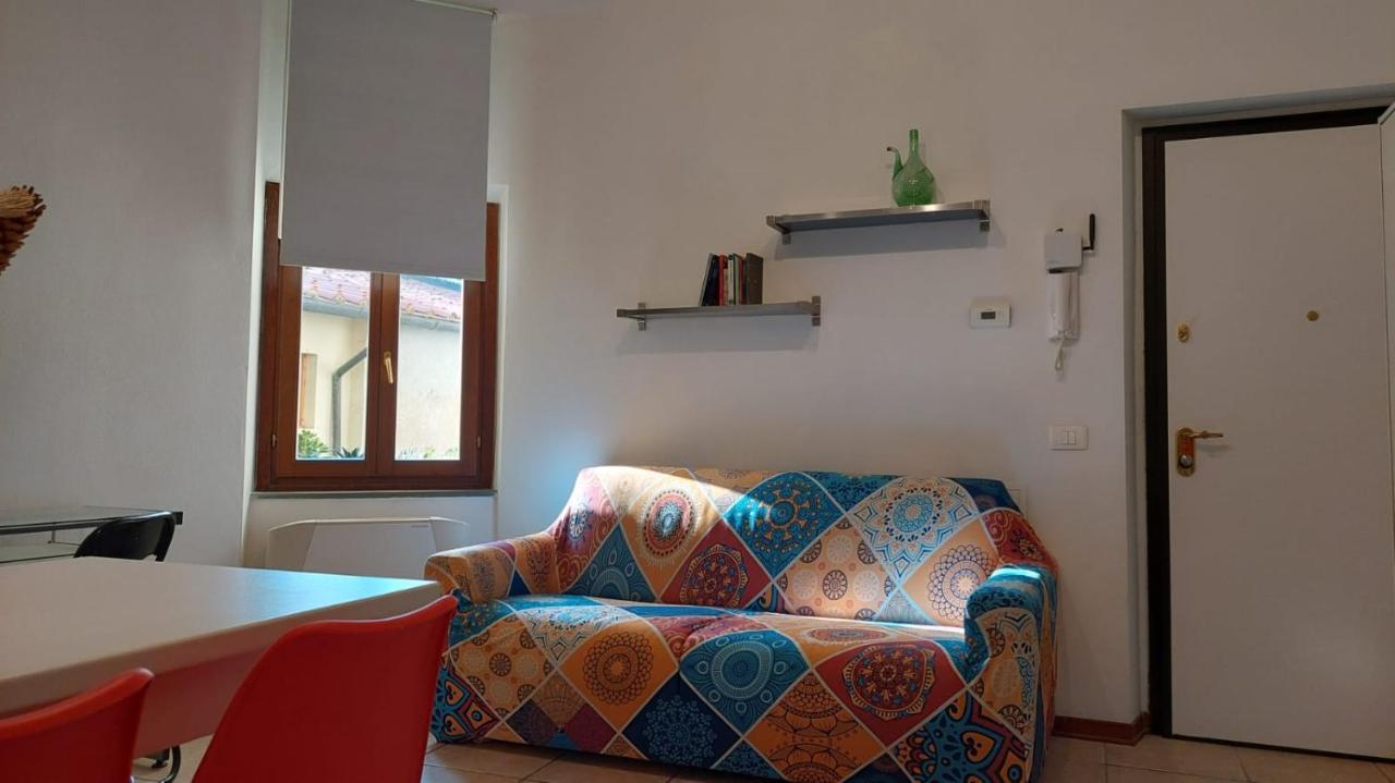 Casa Vacanze I Leoni 엠폴리 외부 사진