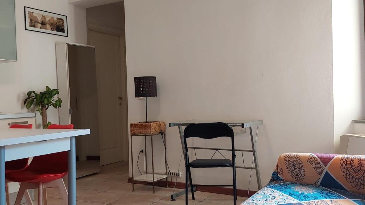 Casa Vacanze I Leoni 엠폴리 외부 사진